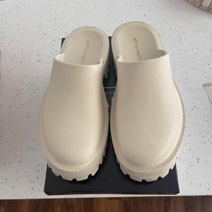 Jeffrey Campbell Clogge